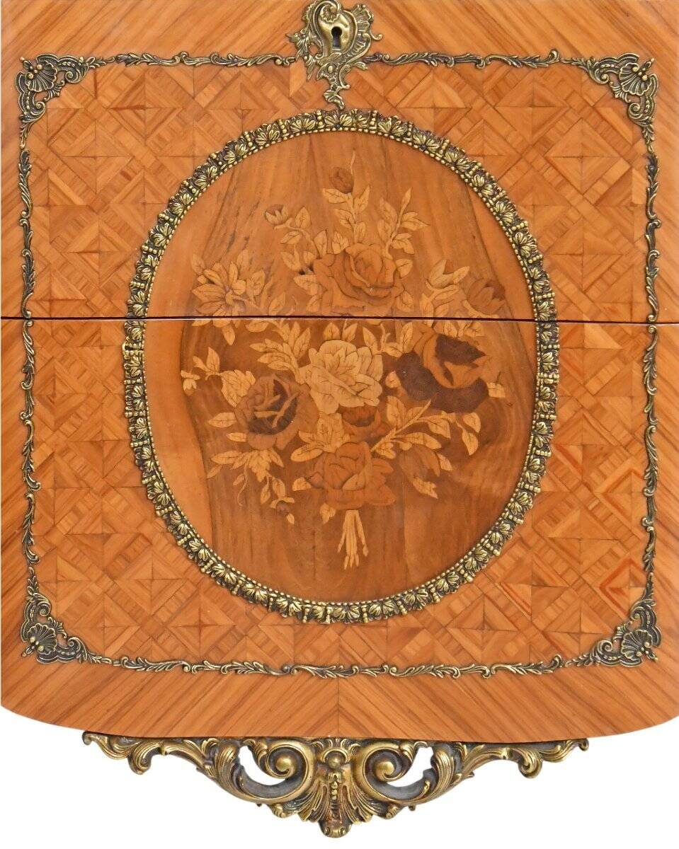 Louis XV style chest of drawers