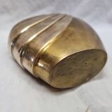 Golden vase