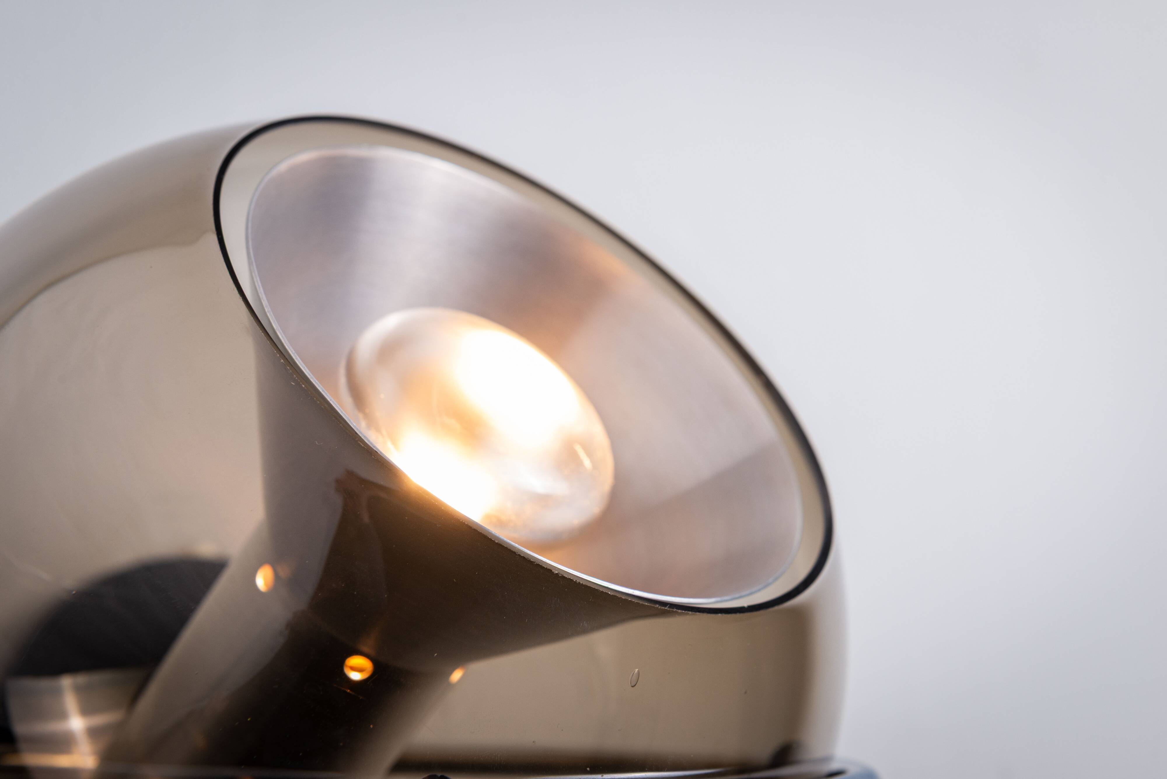Frank Ligtelijn 'Globe' wall lamp for Raak Amsterdam 1962