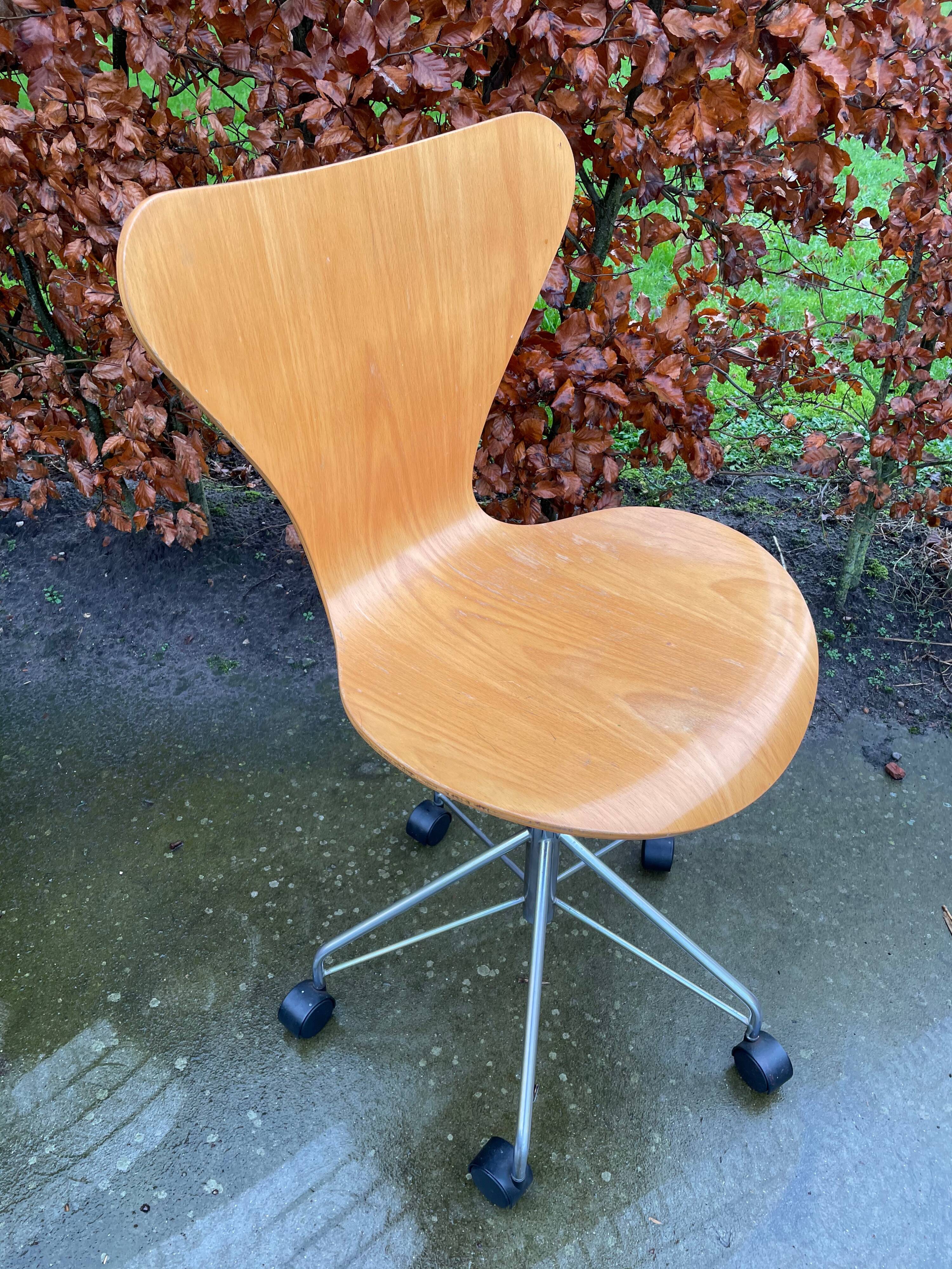 Chaise butterfly d'Arne Jacobsen pour Fritz Hansen