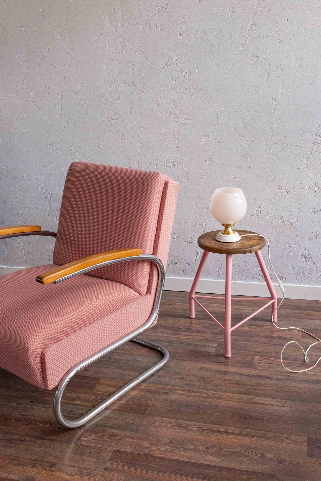 Vintage Czechoslovak Powder Pink Glass Table Lamp, 1970s
