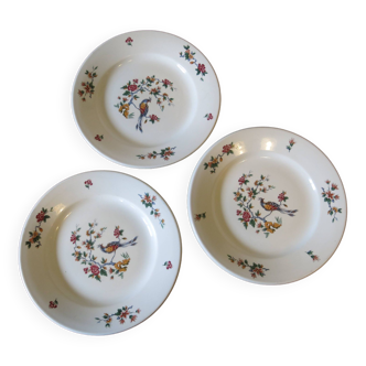 3 assiettes plates Pyroblan en porcelaine en bon état