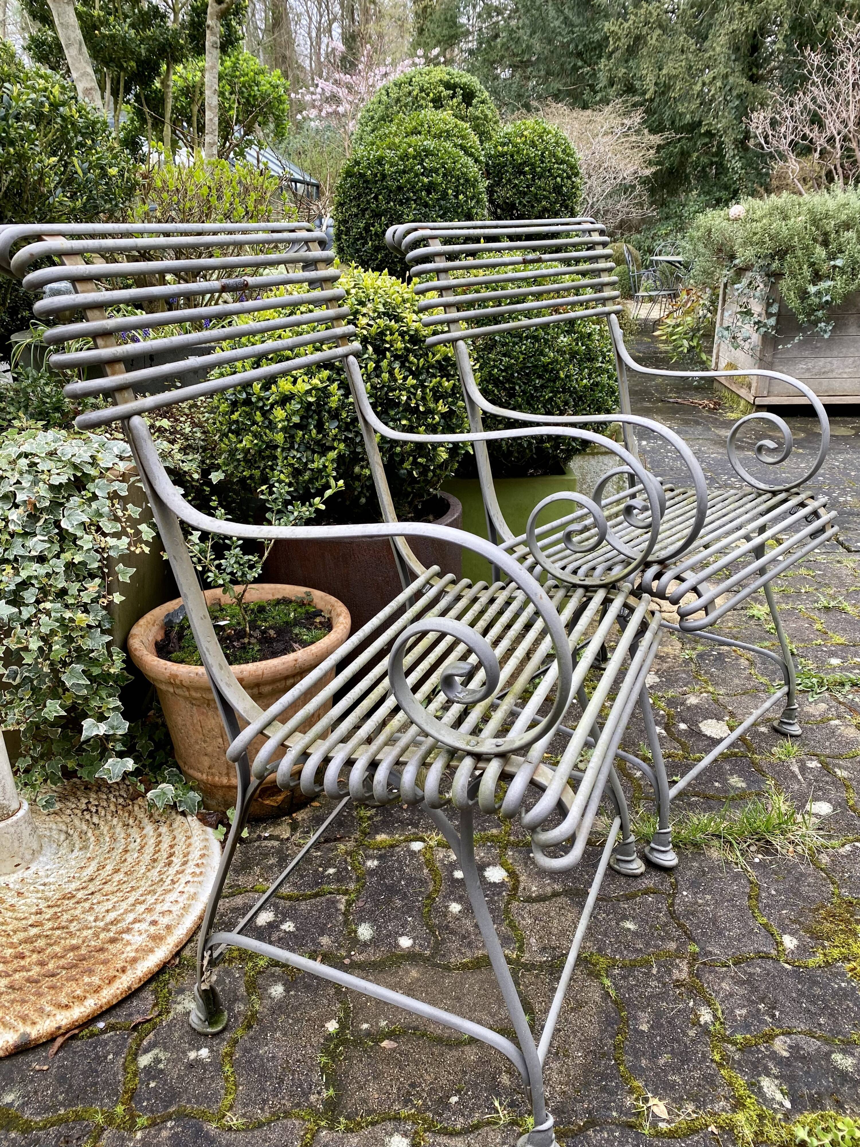 Lot de 2 fauteuils en fer forgé Saint Sauveur Arras
