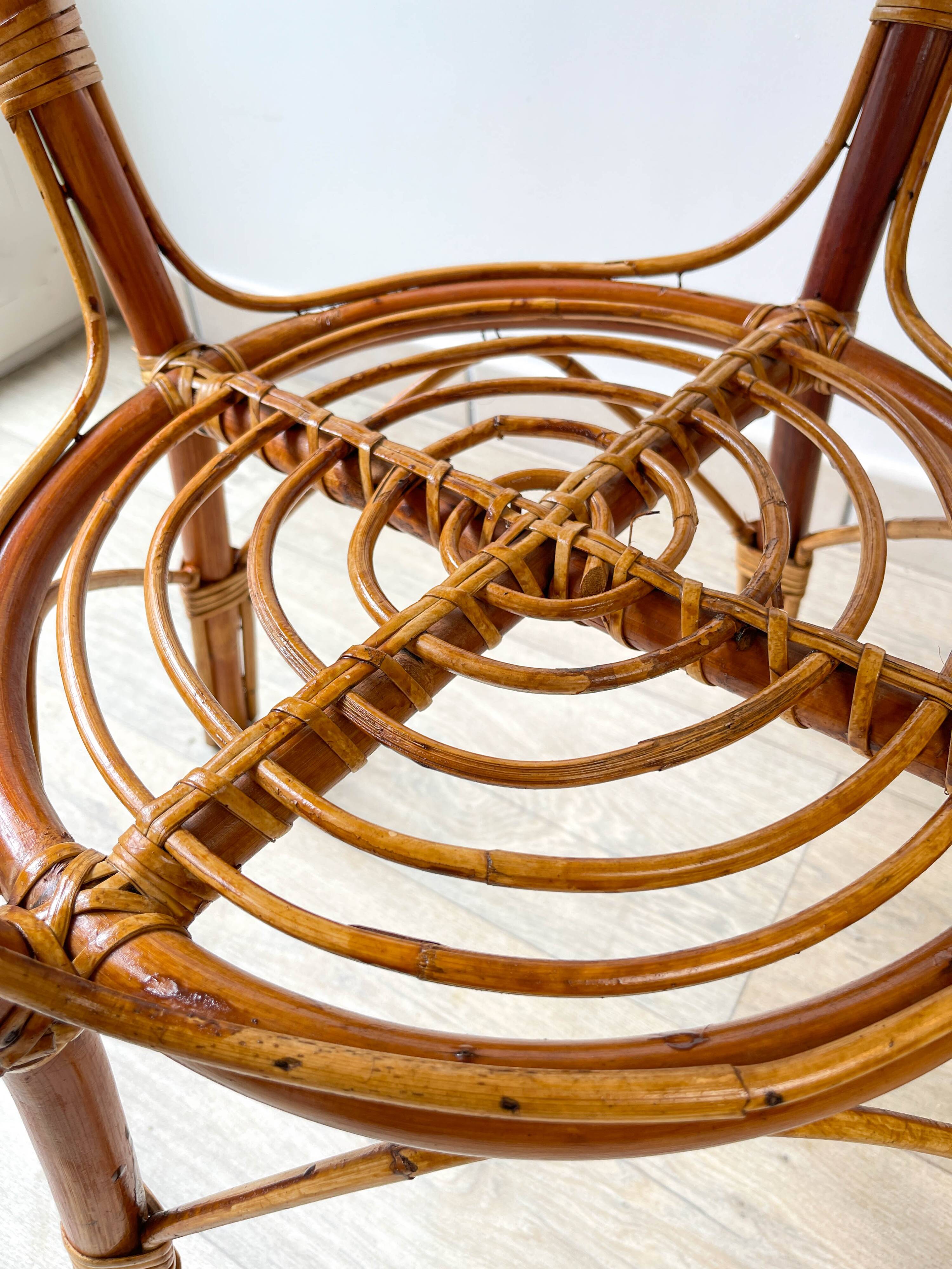 Vintage round rattan coffee table 1970