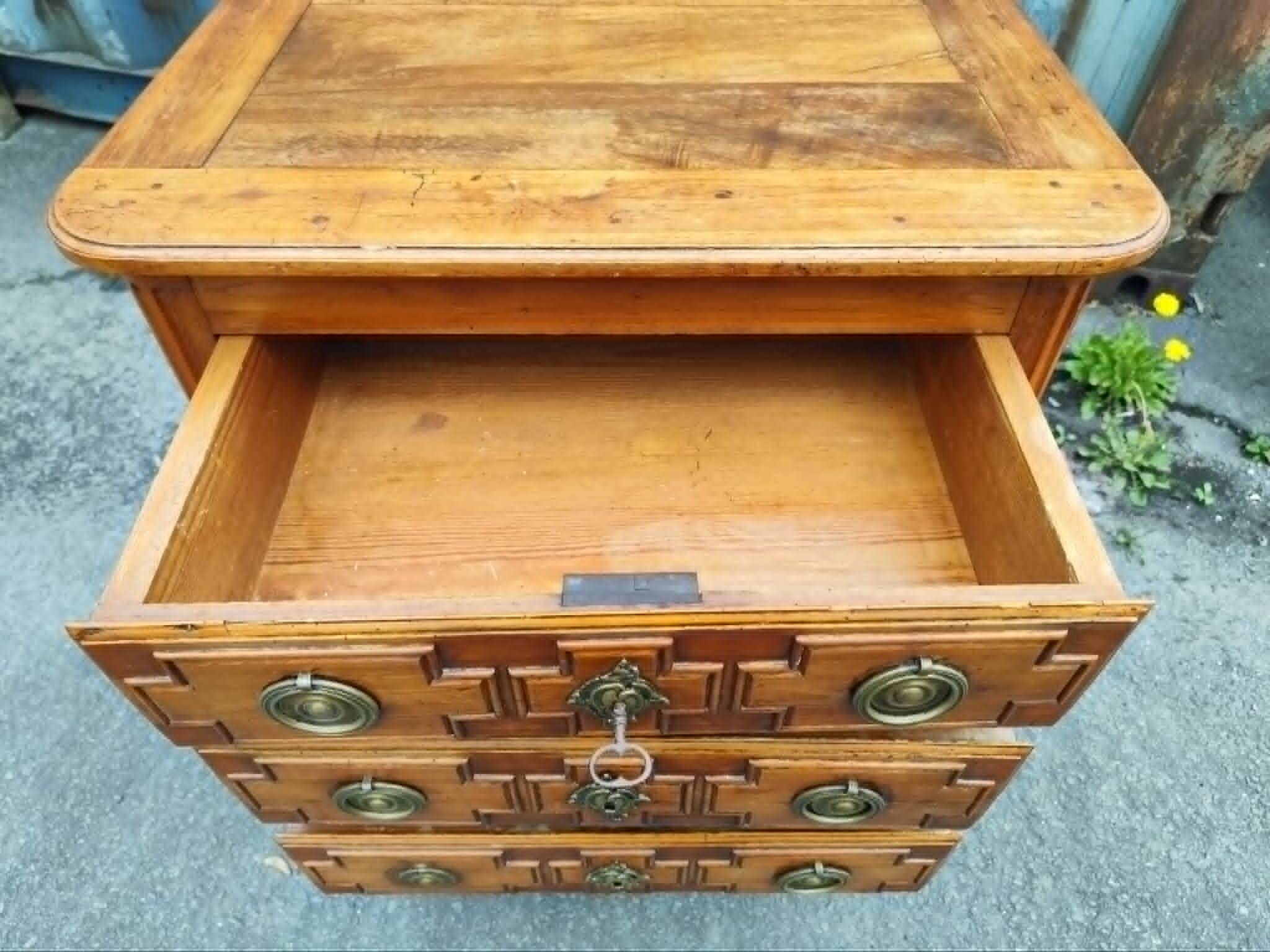 Commode Transition Louis XV - Louis XVI