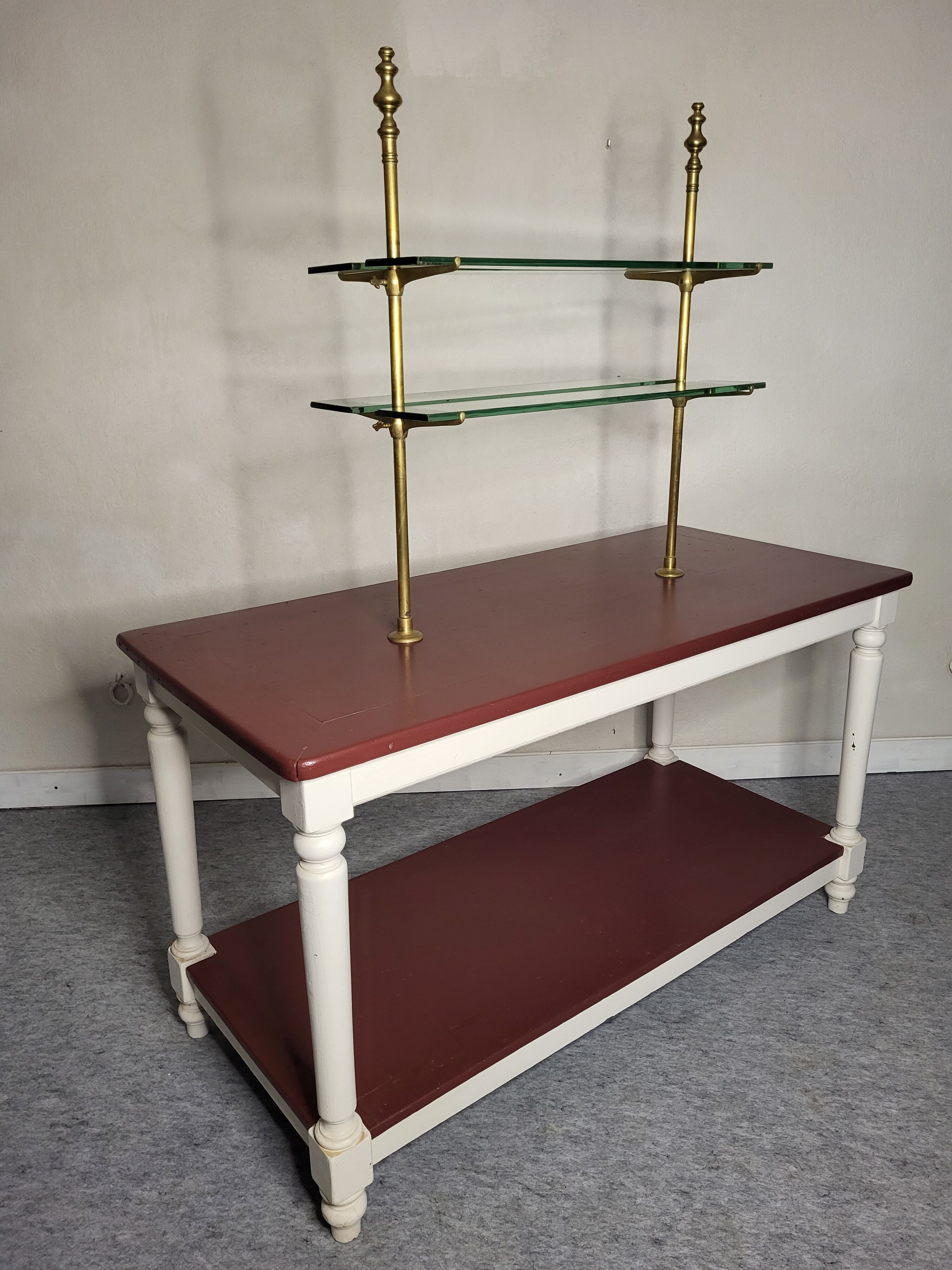 Store window furniture 30s