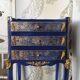 Table de chevet relookée classique – meuble décoratif bleu et doré
