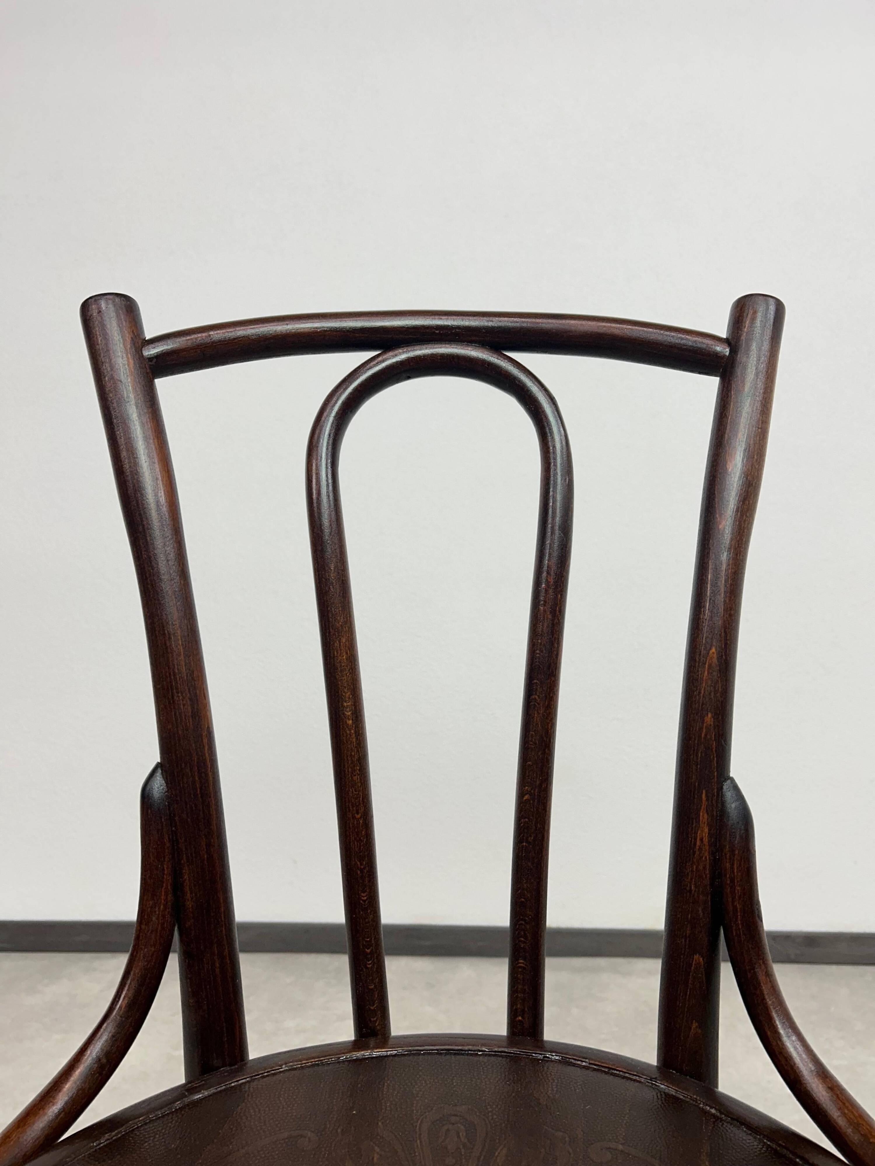 Chaise en bois courbé par Thonet no.54