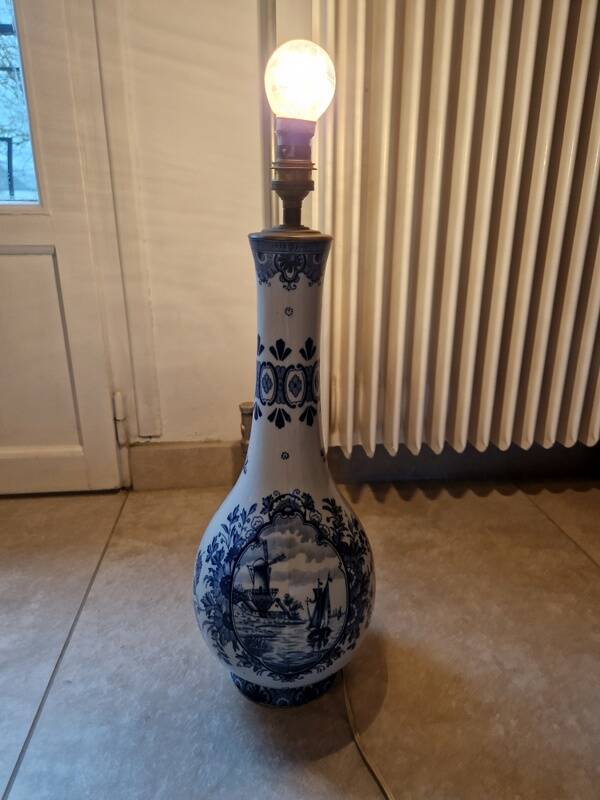 Royal Delft - Mosa Delft by Louis Regout (1832-1905) - Ceramic baluster lamp - 19th century