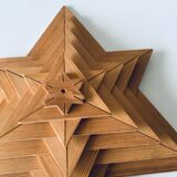 Étoile murale lumineuse en bois