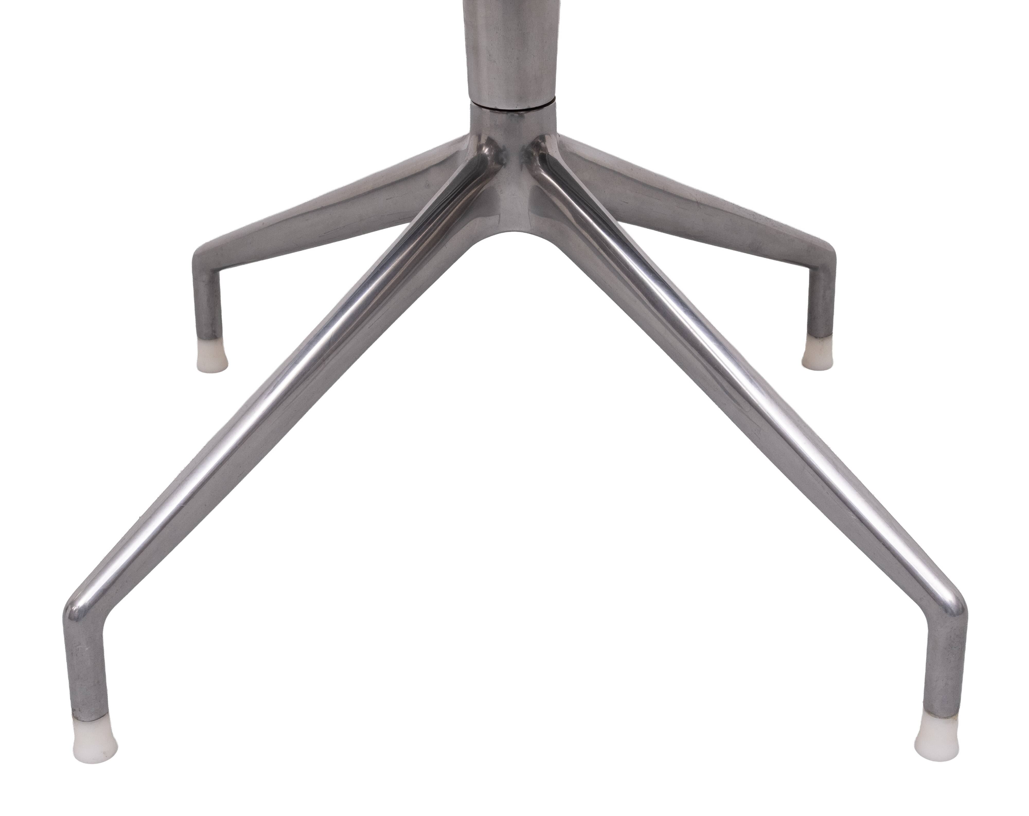 Italian Iuta Swivel Chair by Antonio Citterio for B&B Italia