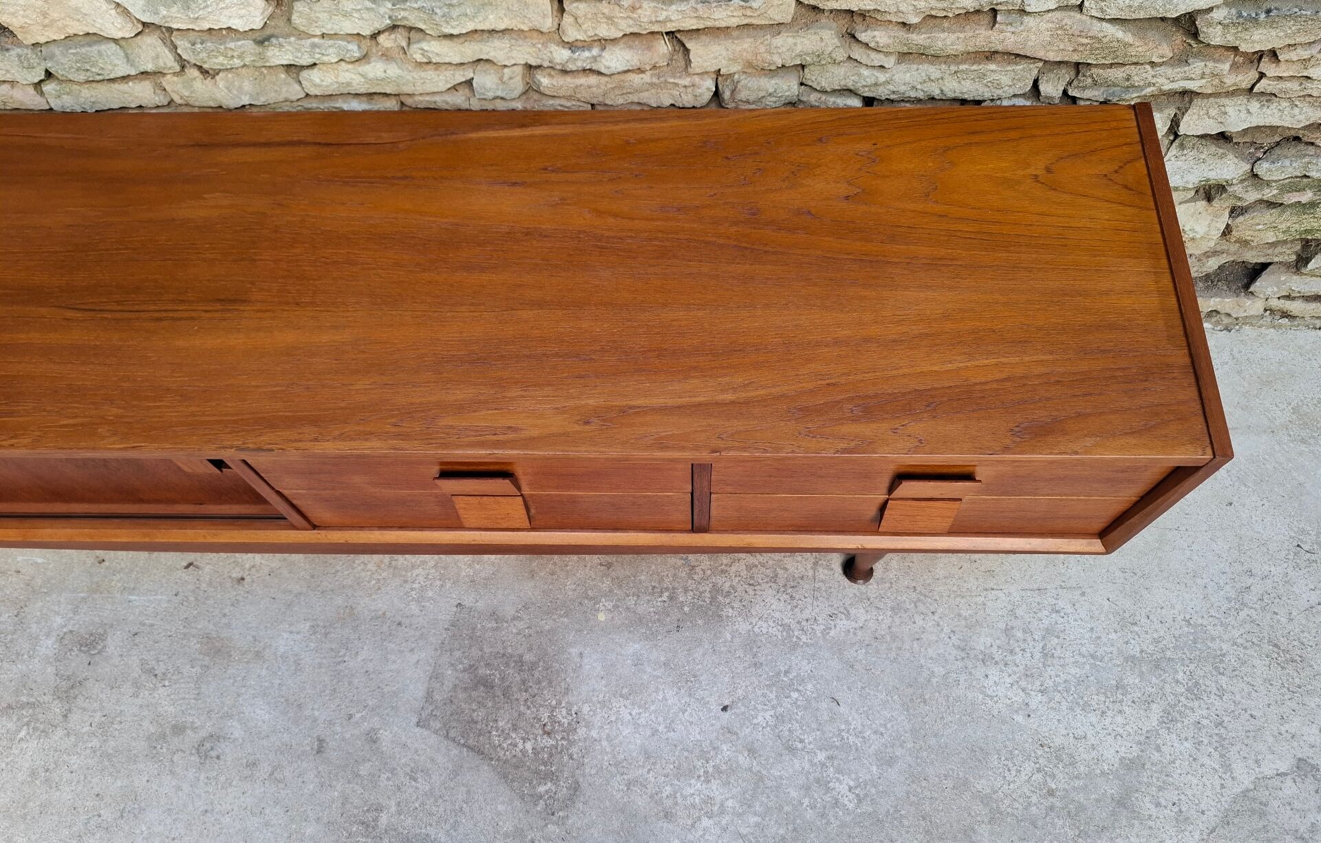 Low teak sideboard 200cm