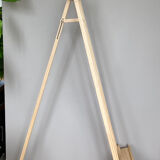 Adjustable painter's easel condition nine twentieth era