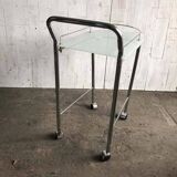 Chrome and transparent glass rolling dessert trolley, French Regency style from the 1960s.