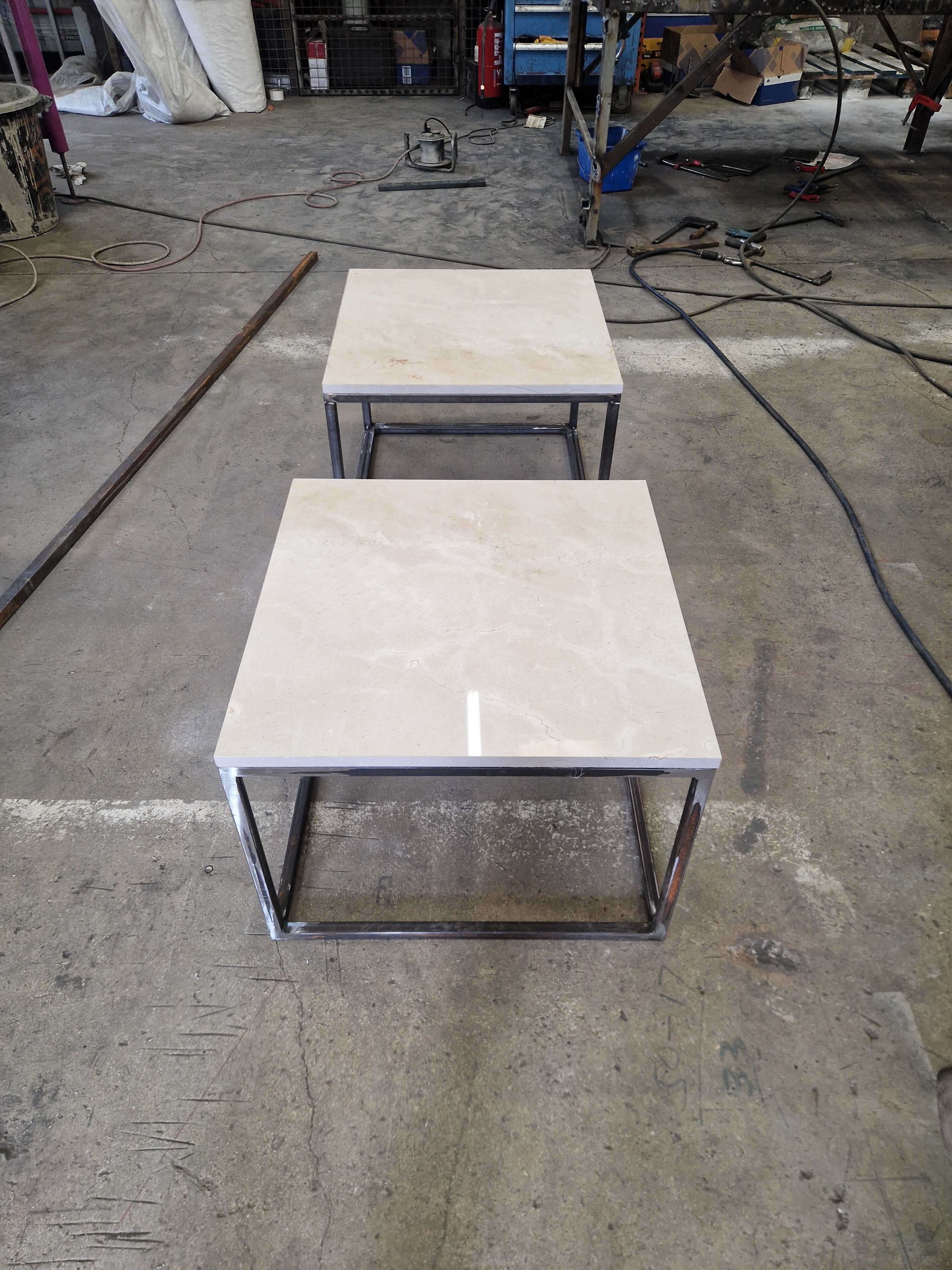 Coffee table 60x60 cream marble