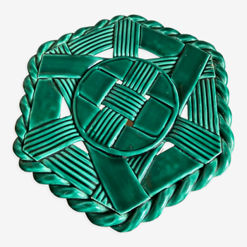 Vintage braided green ceramic trivia