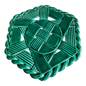 Vintage braided green ceramic trivia