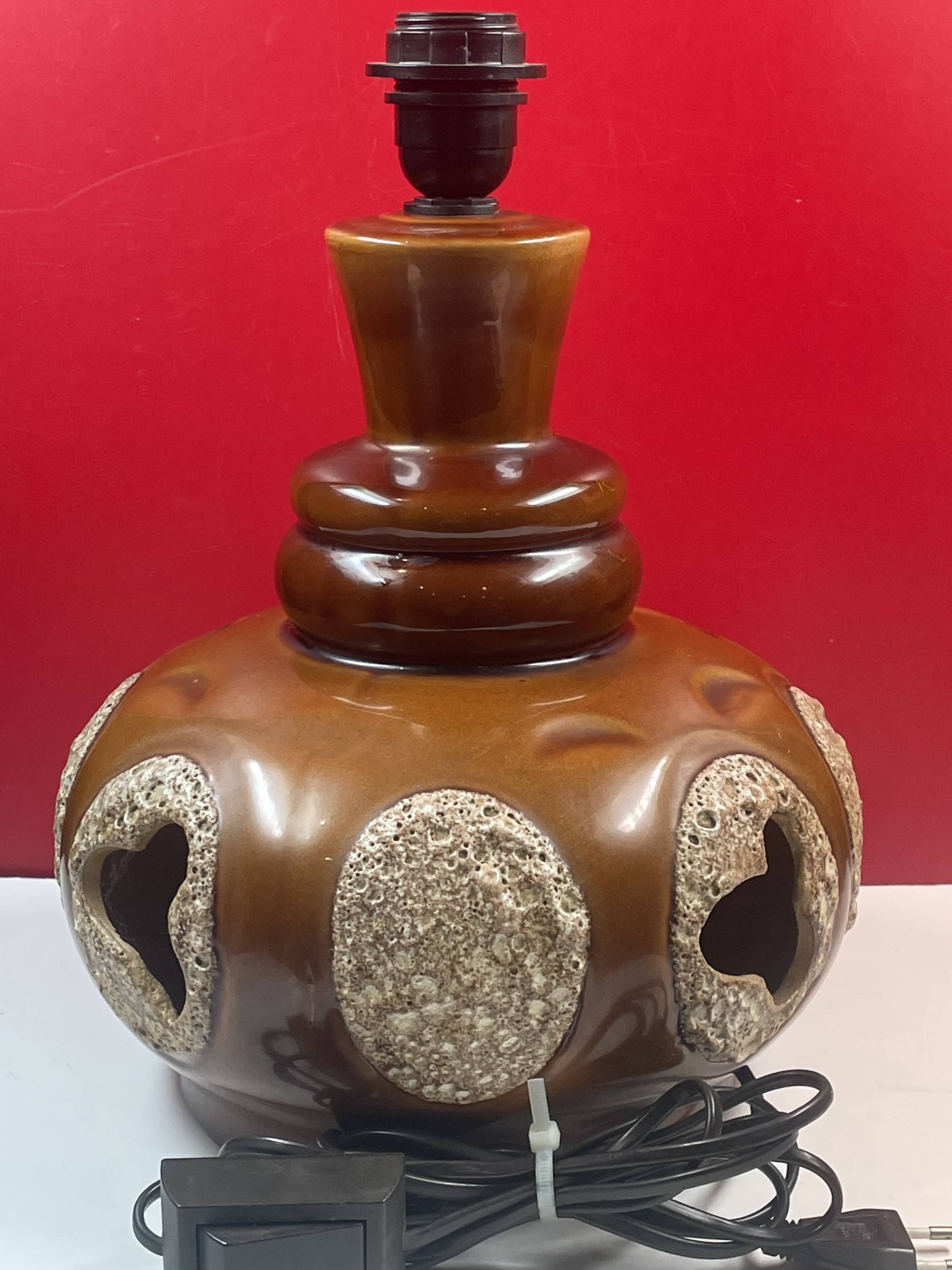 VINTAGE 1960'S CERAMIC FLOOR OR TABLE LAMP WITH FEATHERS WEST GERMANY 60S 1960S