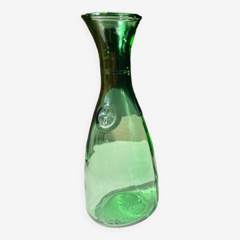 Carafe verte à la fleur de Lys