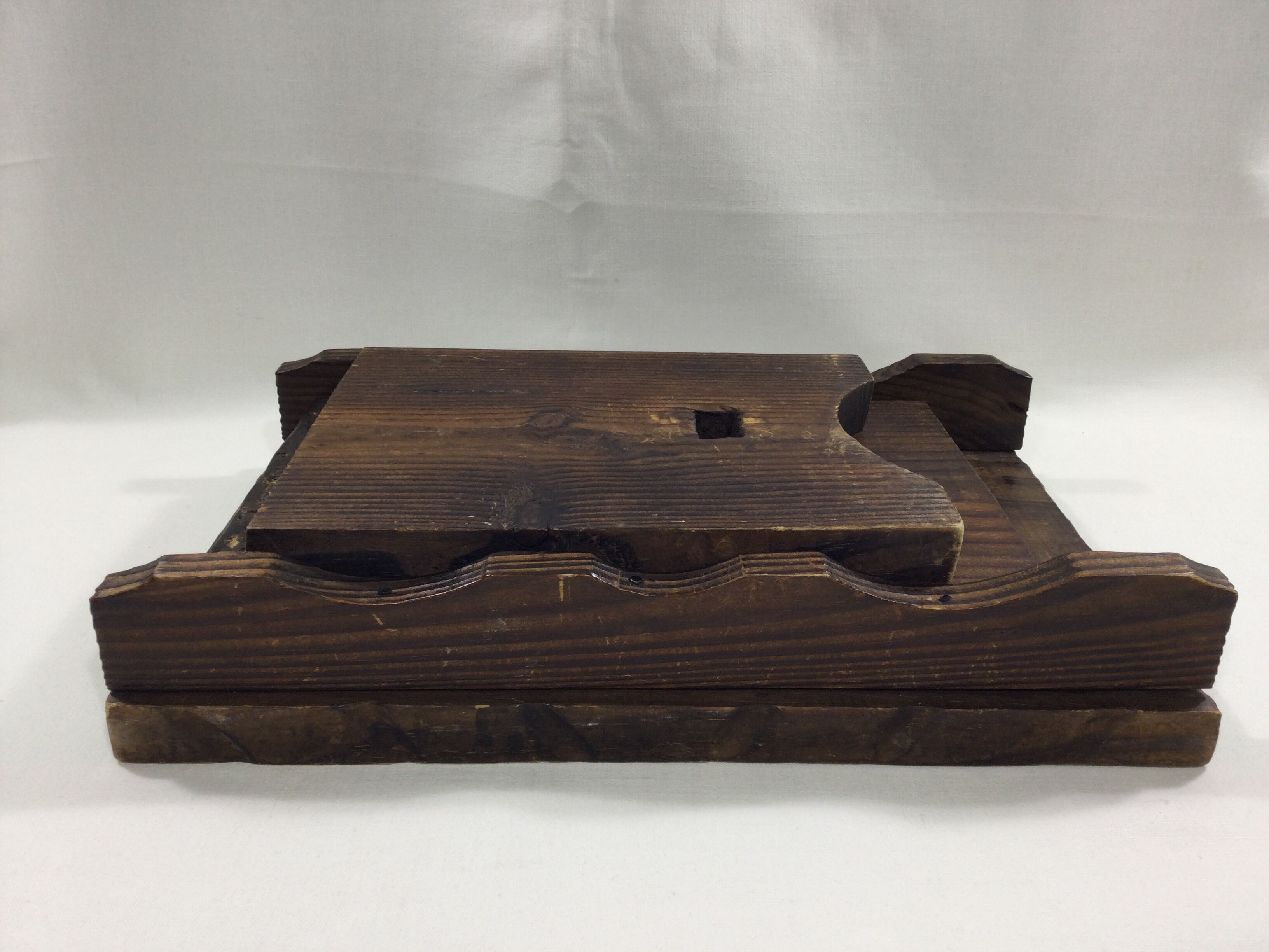 Wooden foldable stool