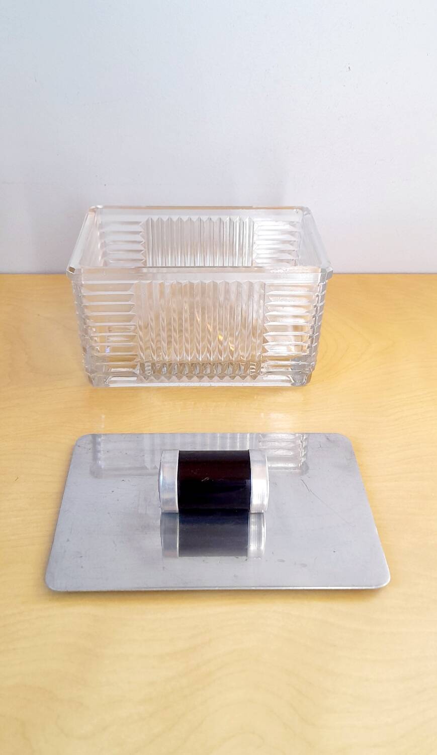 Art deco glass box