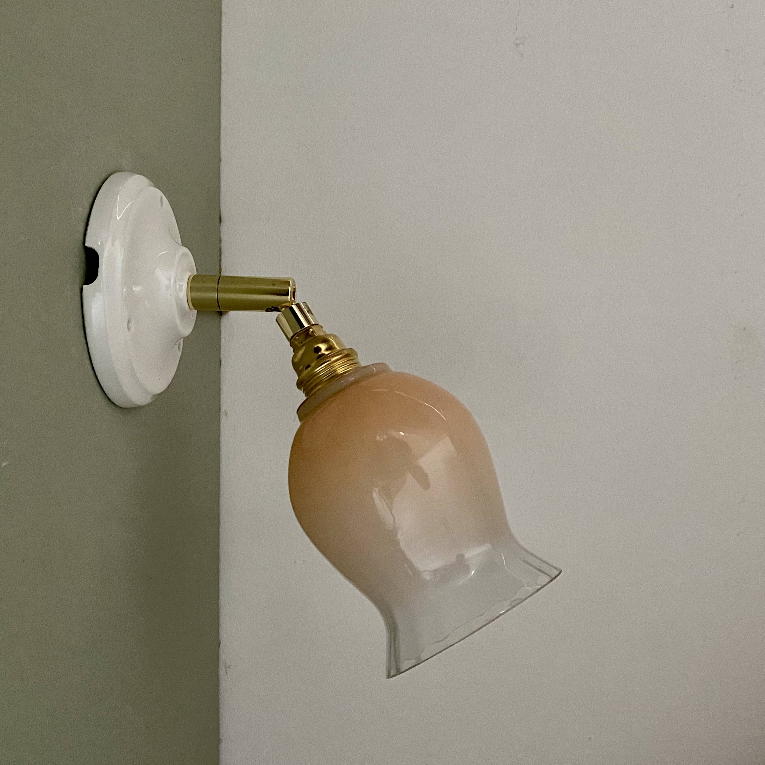 Vintage tulip wall lamp in pink and white glass