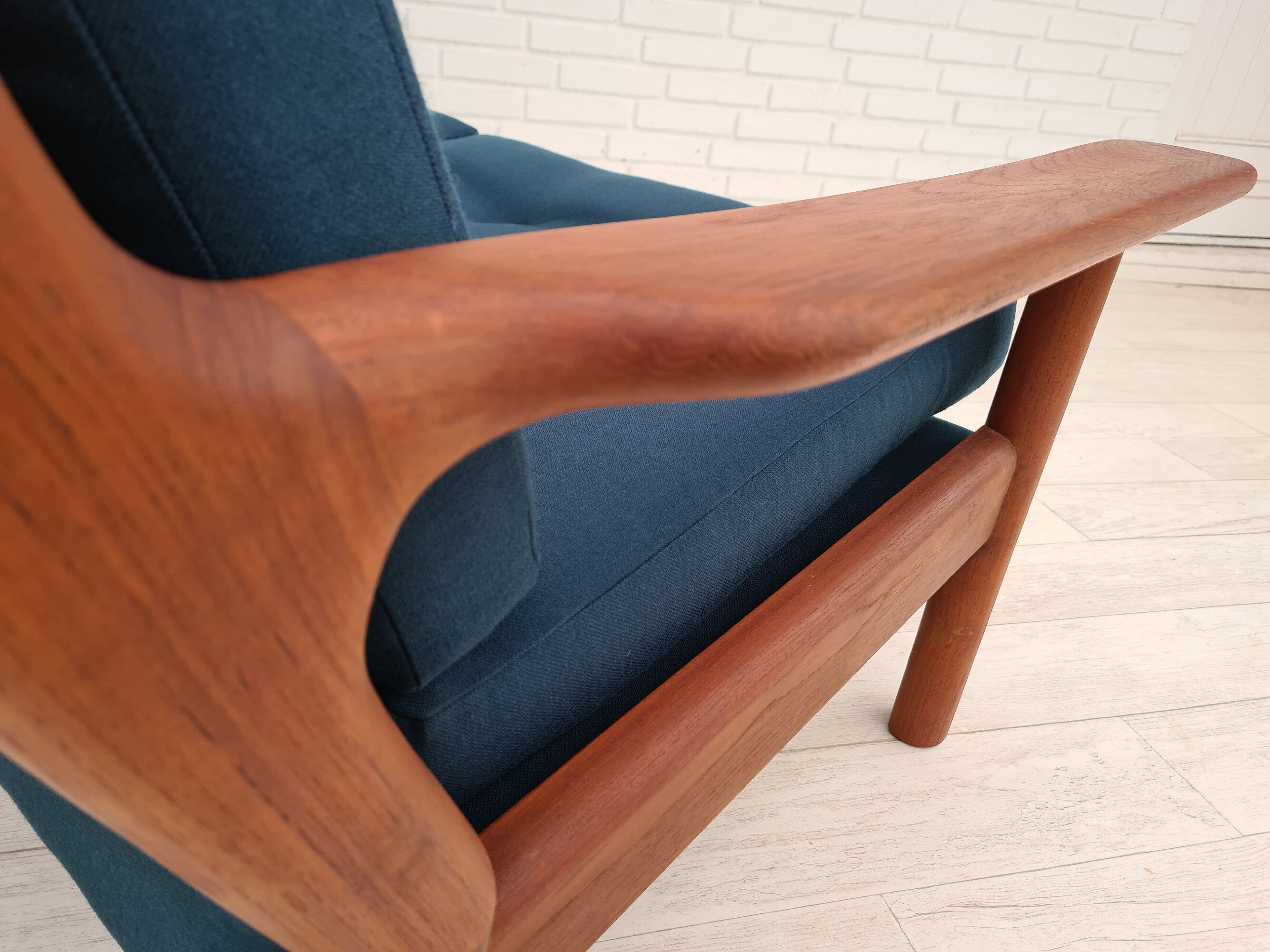 Canapé scandinave entièrement rénové, années 70, laine de meubles, teck
