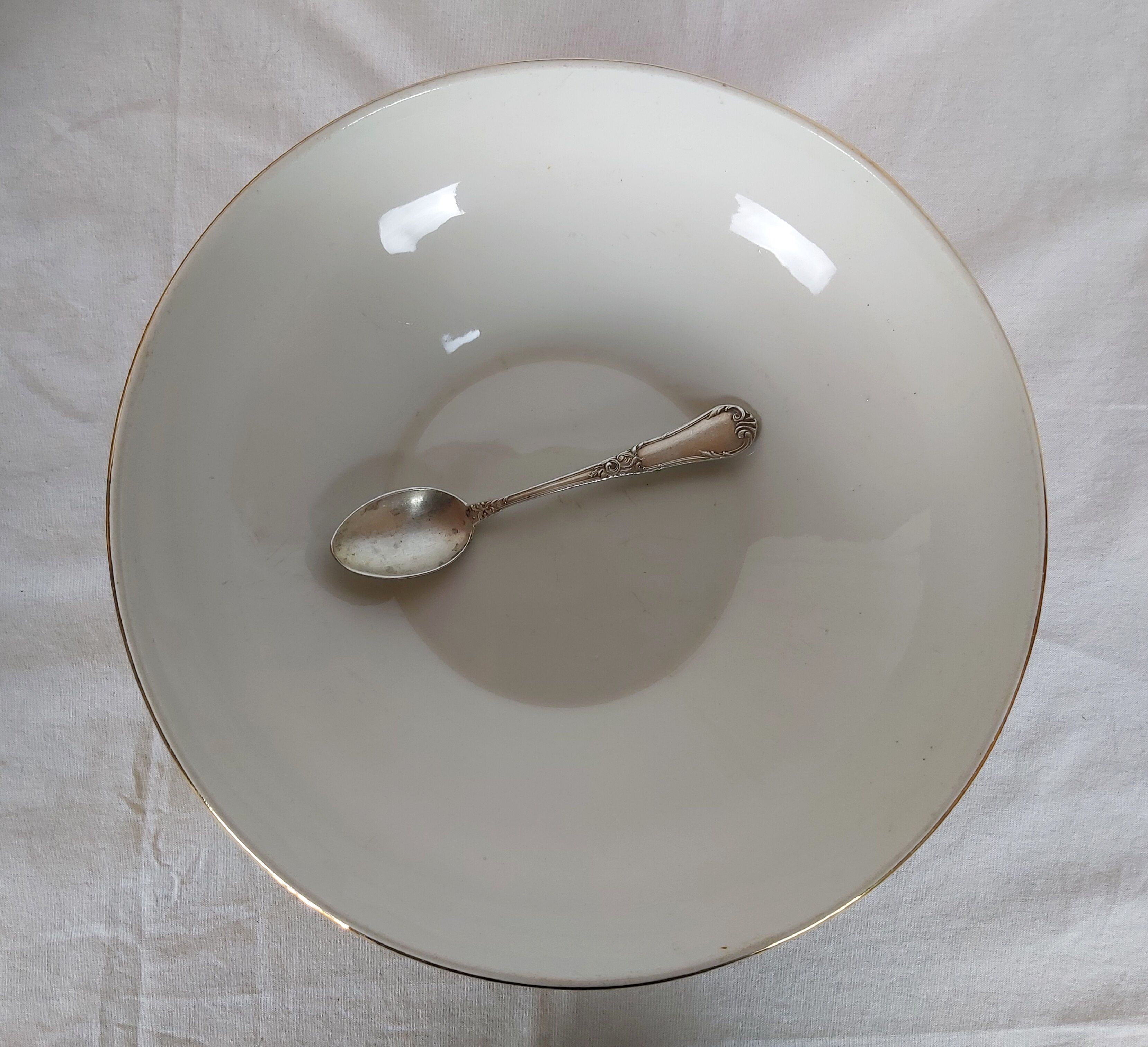 French vintage Orchies salad bowl from Moulin des Loups