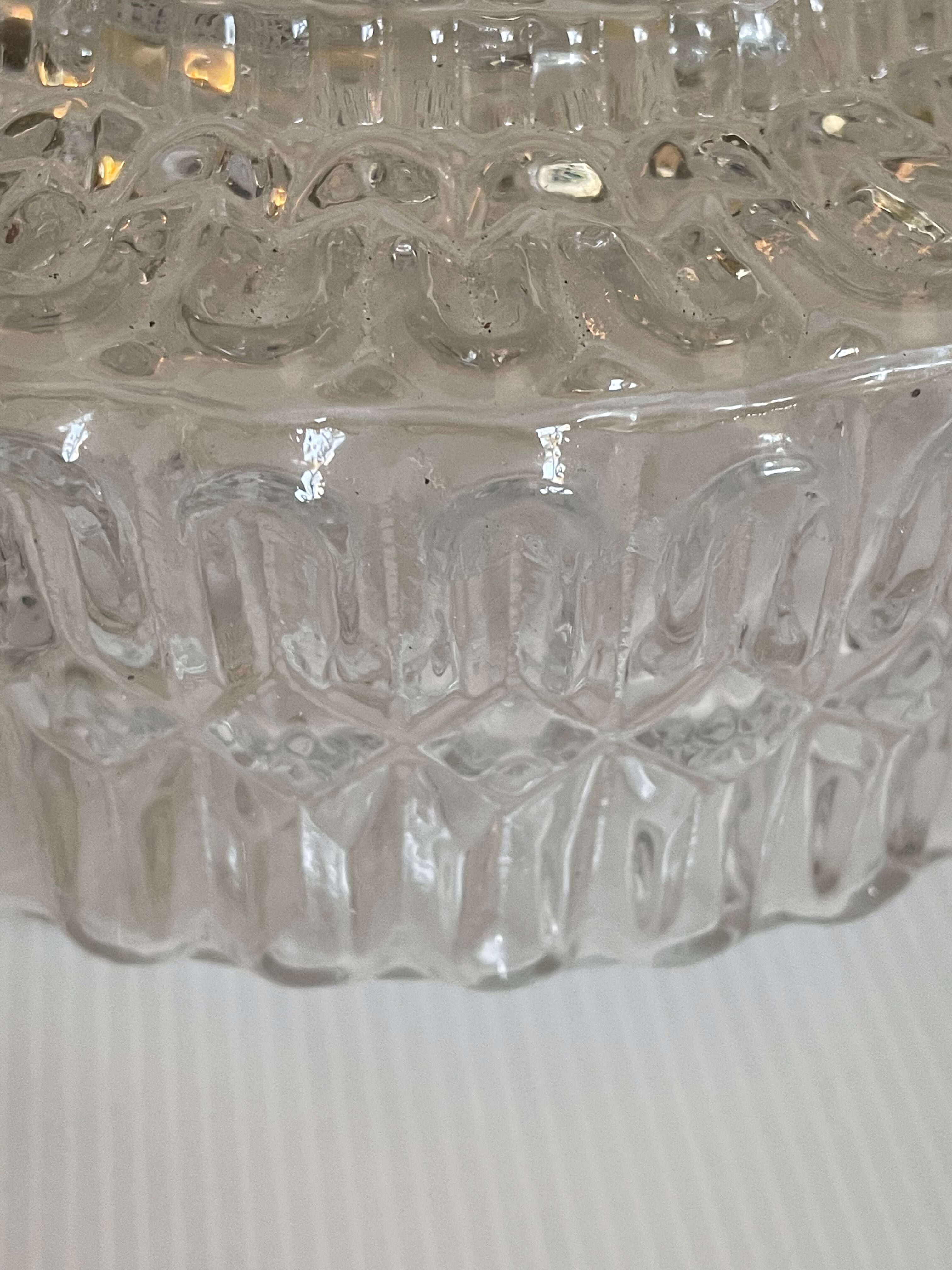 Applique en verre moulé vintage