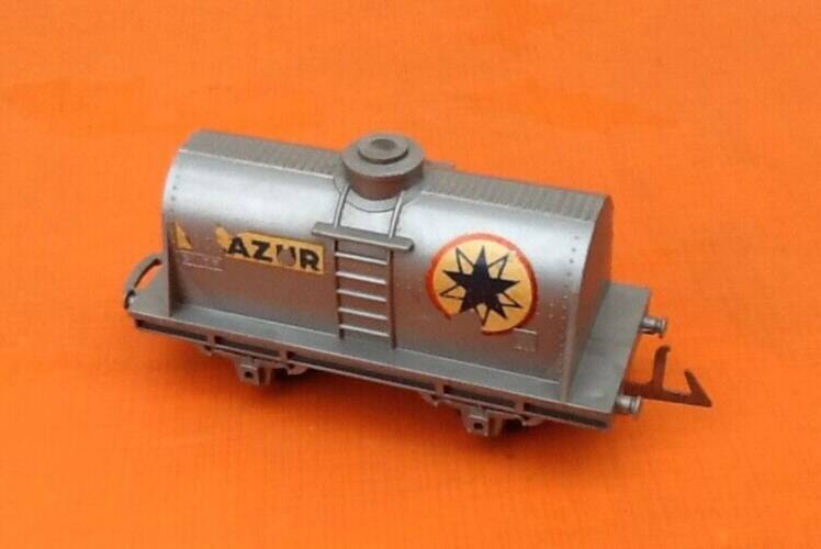 Shell Tank Wagon / Azur Tank Wagon Scale: 1/87th