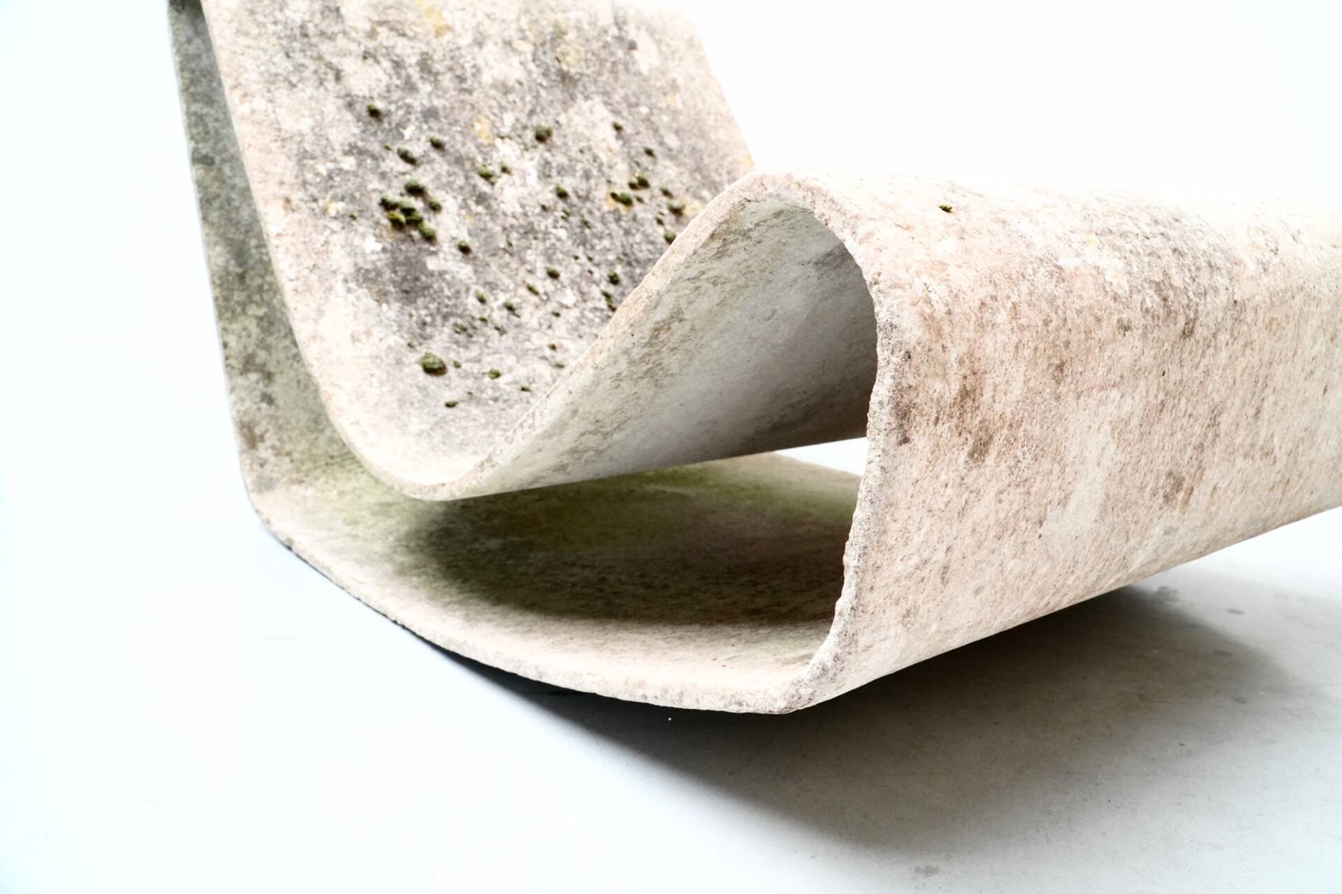 Willy Guhl, Eternit Patinated Loop Chair