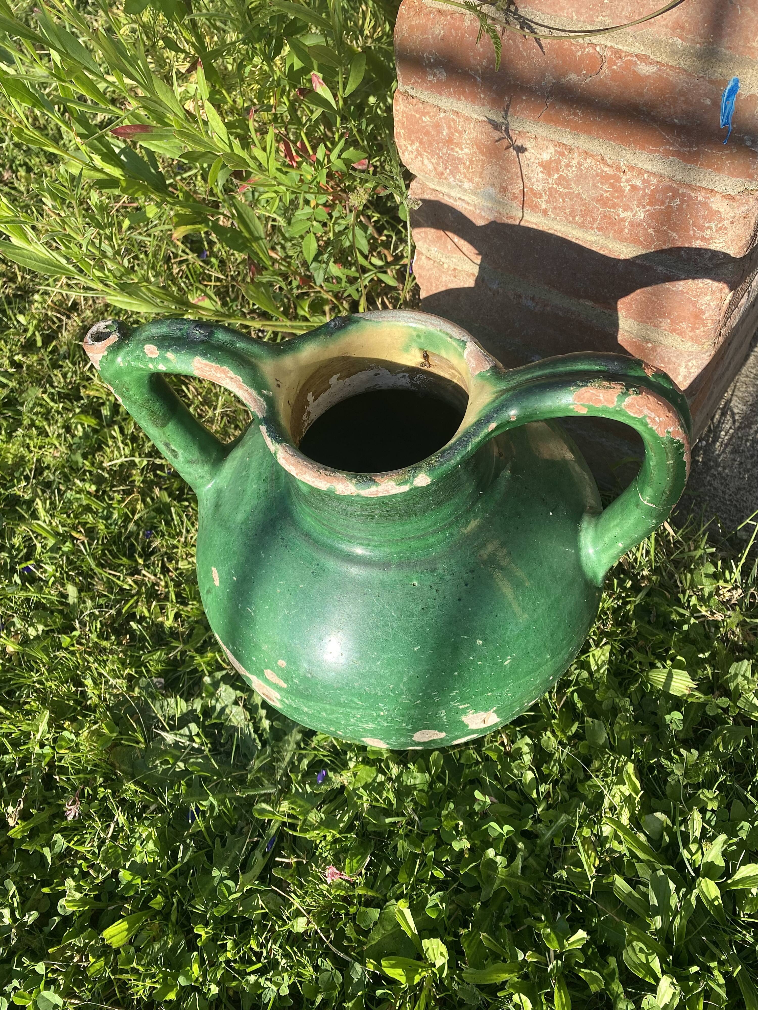 Ancien orjol en terre cuite vernissée vert sud ouest