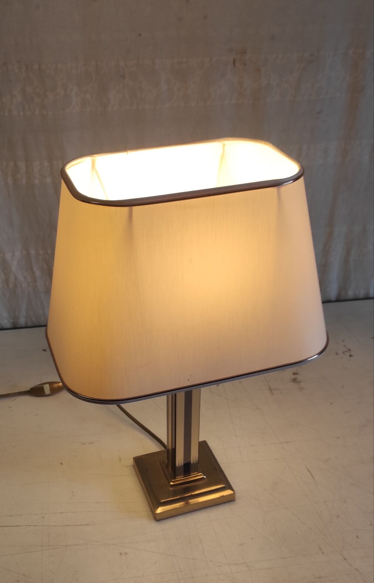 Table lamp "Le Dauphin" in gilded brass - mid 20th century