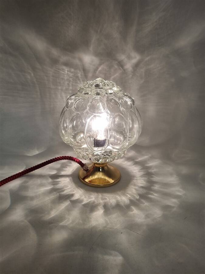 Table lamp