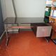 Bureau design vintage plateau verre style etienne fermigier 1970