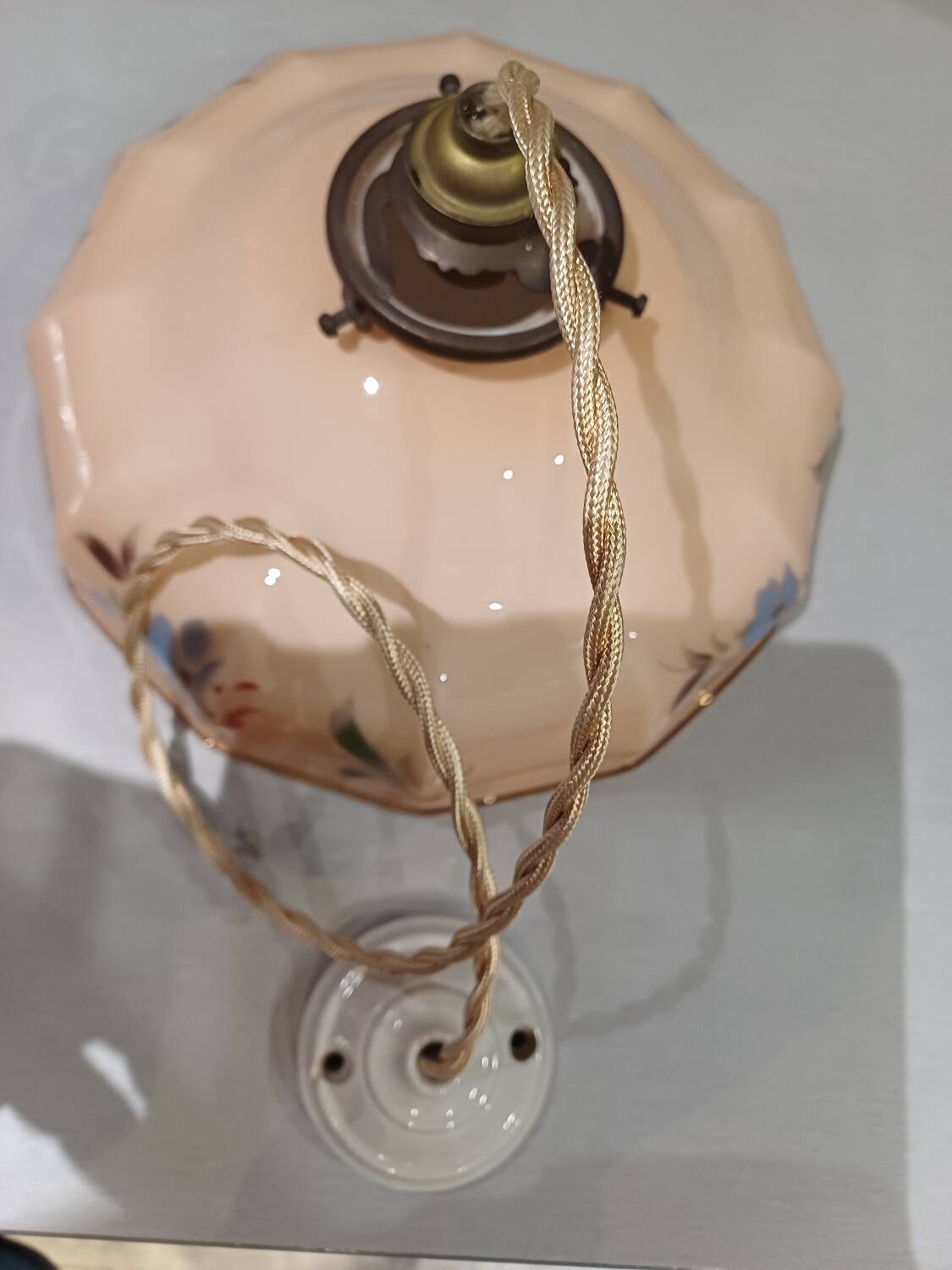 Suspension in pink opaline painted art deco