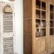 Armoire vitrine parisienne