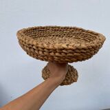 Fruit bowl on stand in woven rattan