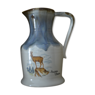 Pitcher with doe pattern