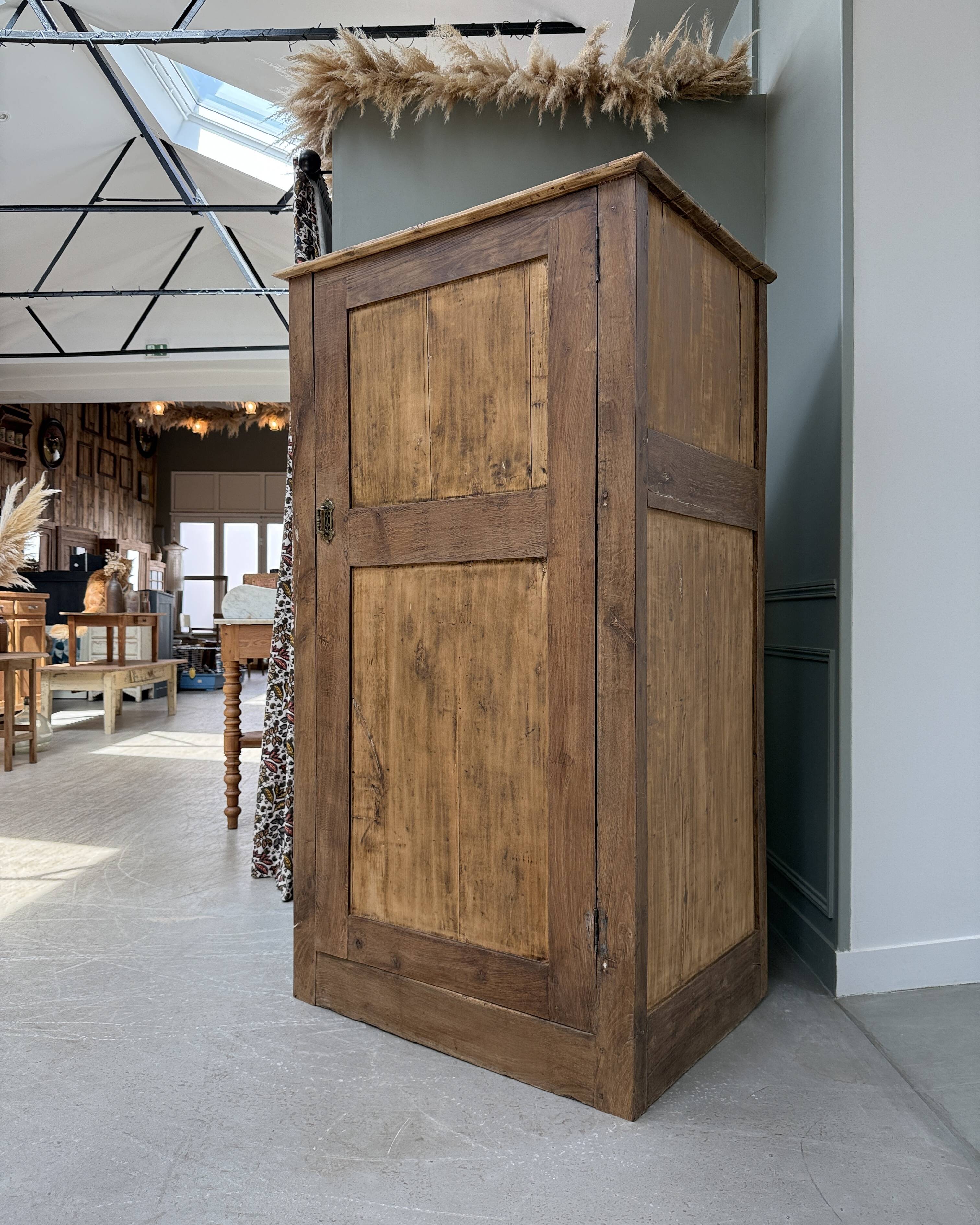 Old country bonnetière (renovated)