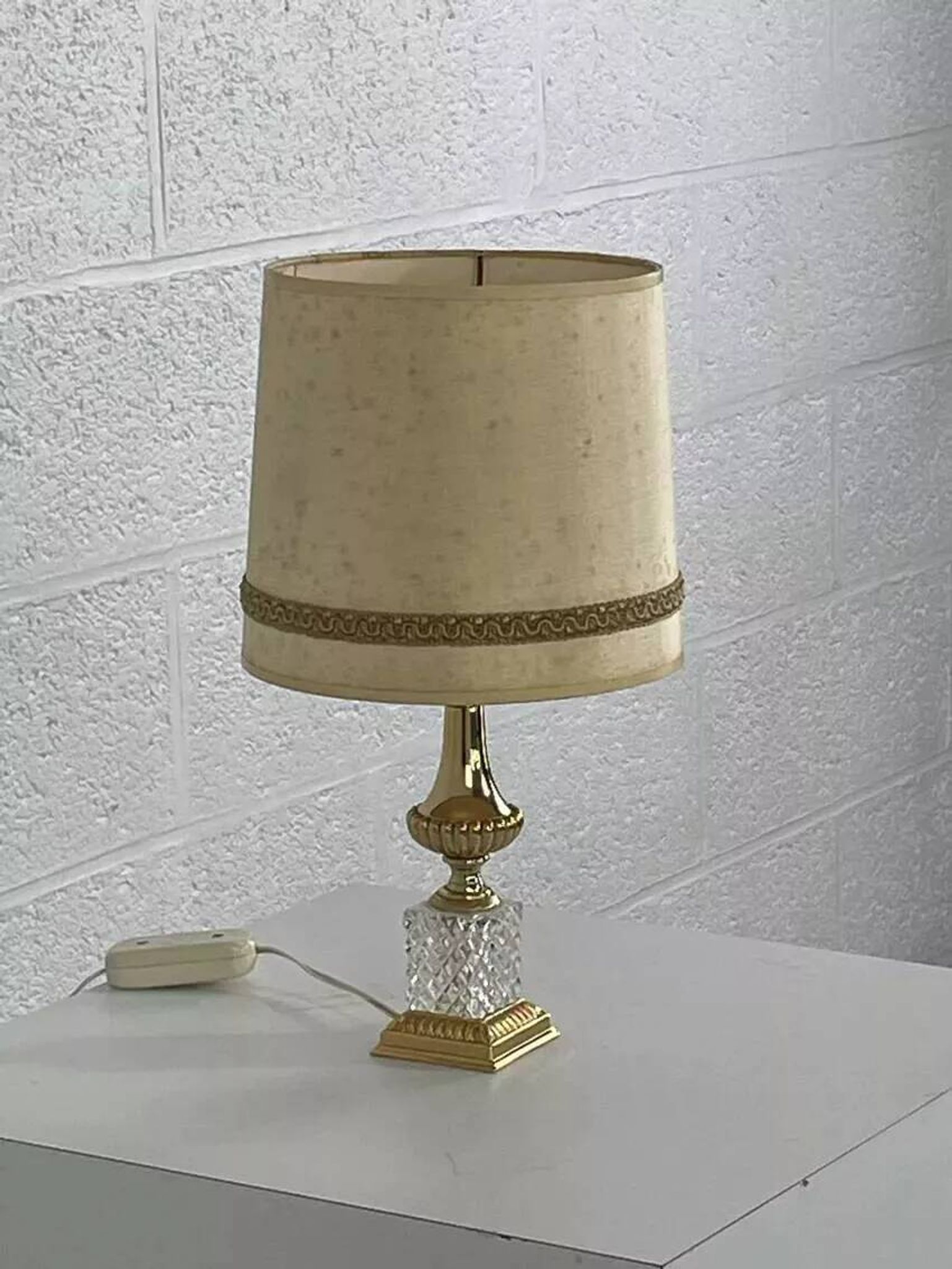 Lampe ancienne en crystal et laiton