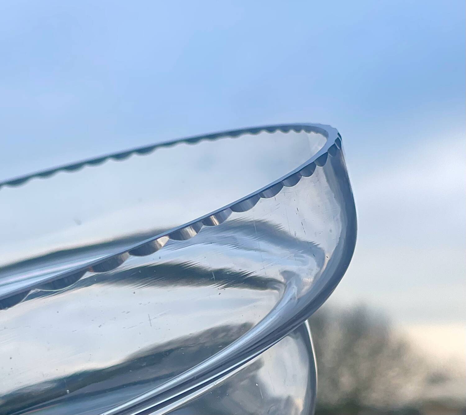 Coupe ancienne en verre et métal argenté