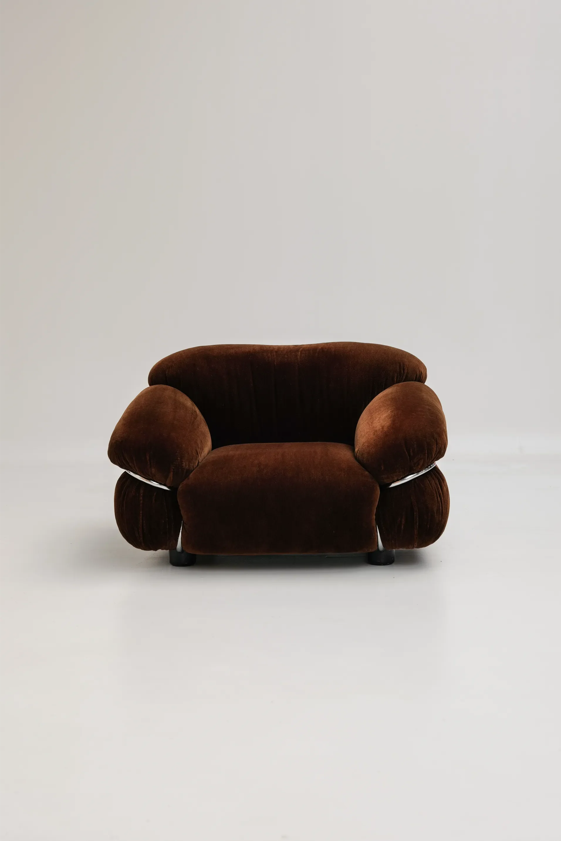 Sesann armchair by Gianfranco Frattini for Cassina