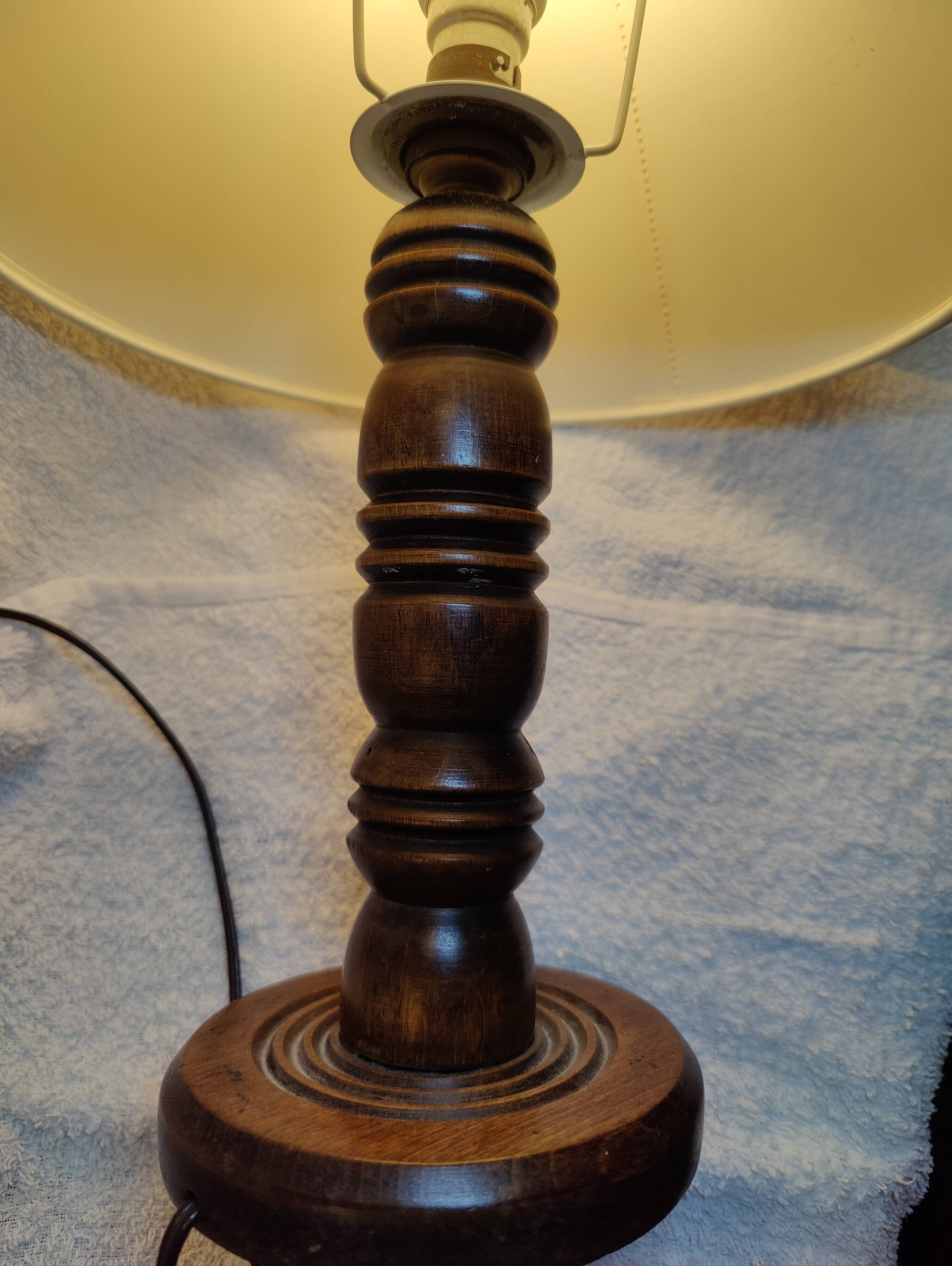 Basque style turned wood bedside lamp Charles Dudouyt taste