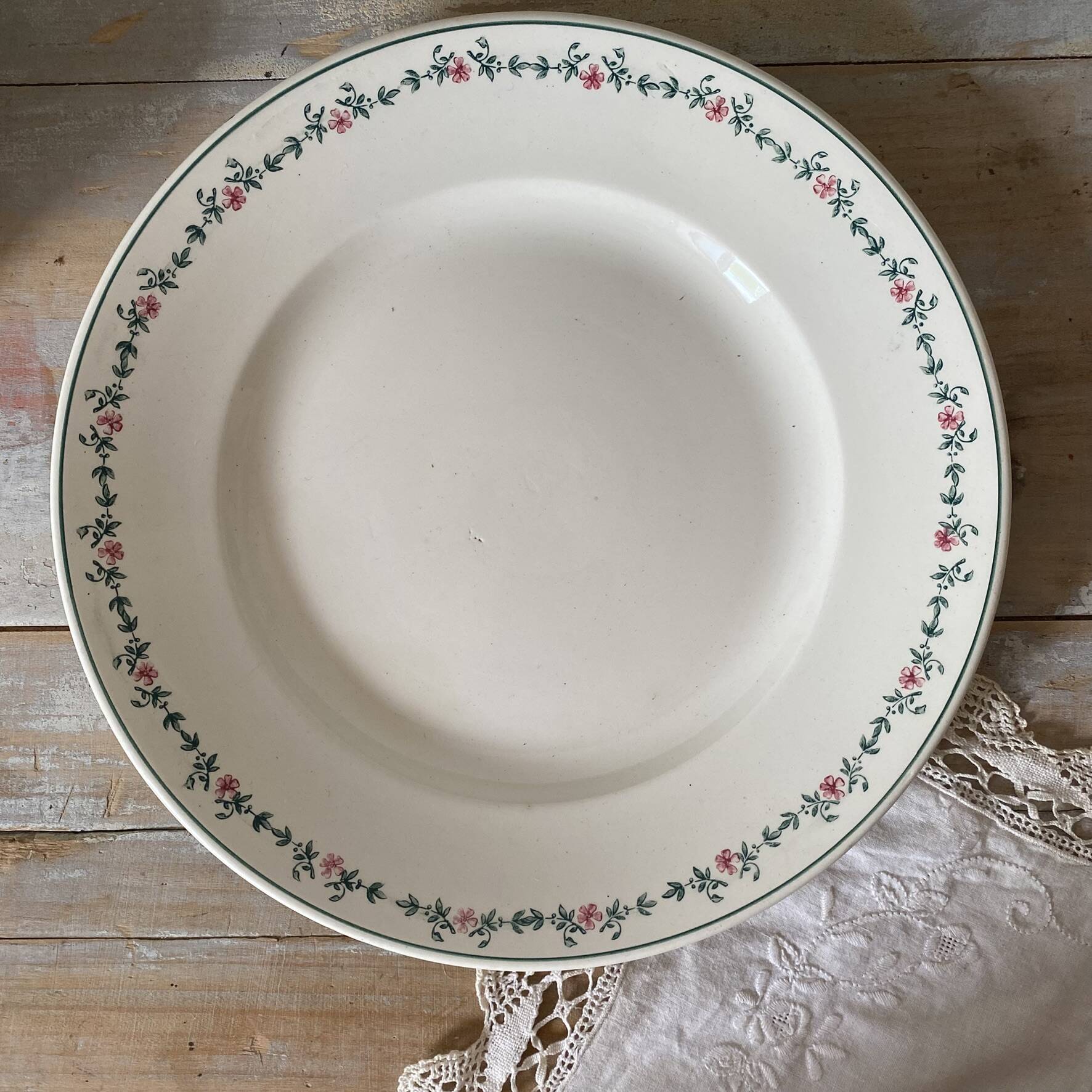 Old Longwy plate 30 cm, Blois model, early 20th century.