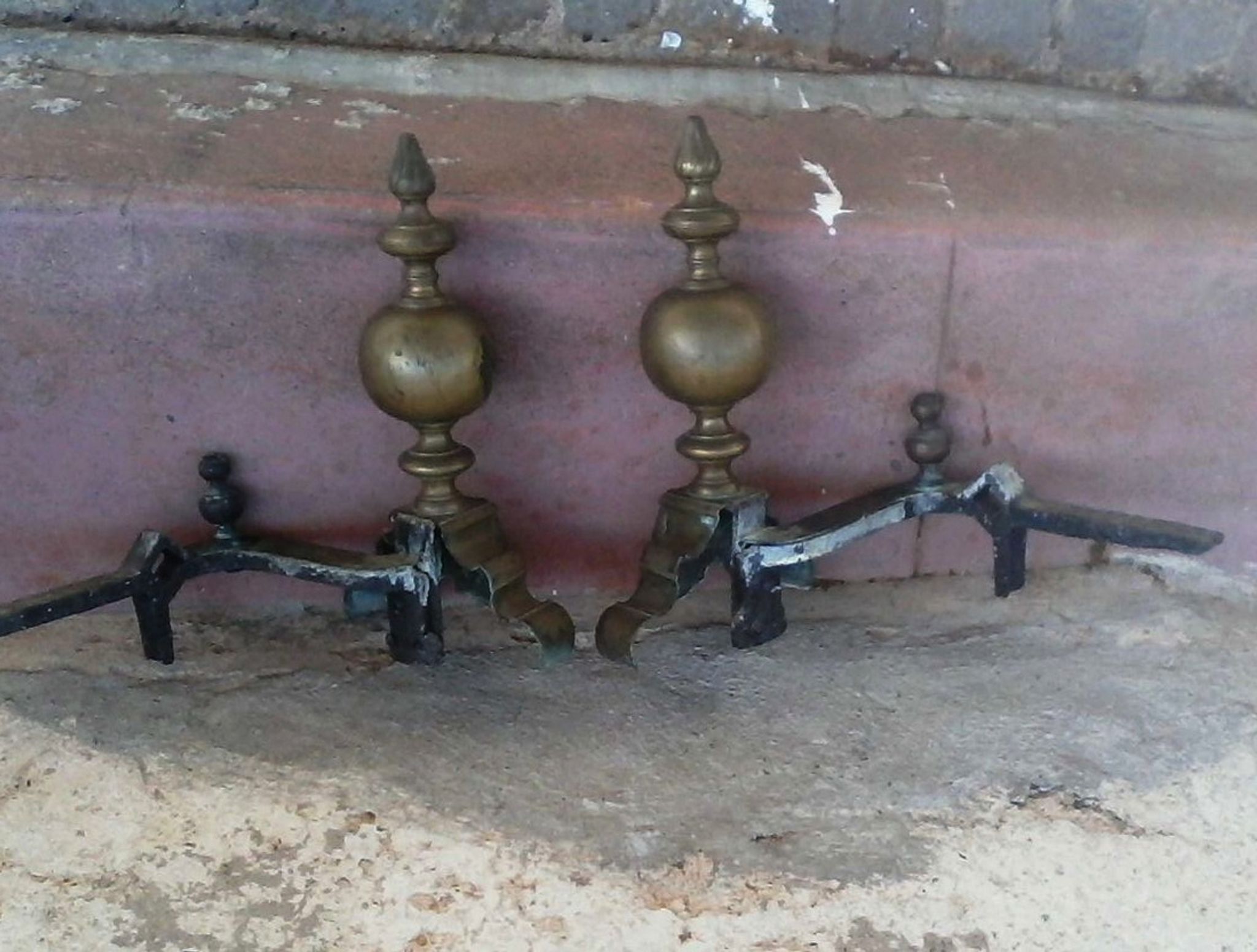 Paire de chenets français vintage