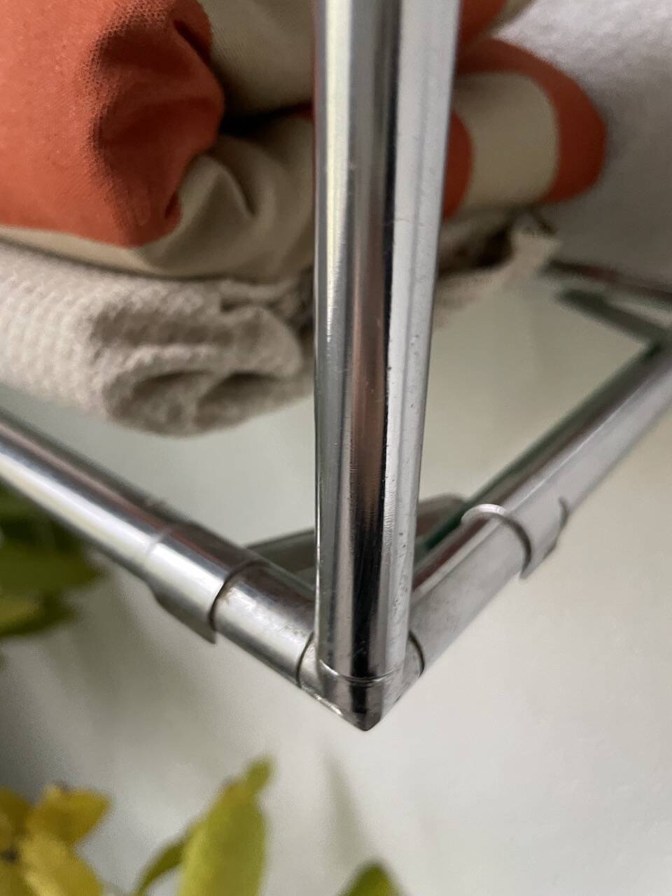 Abstracta Poul Cadovious wall shelf