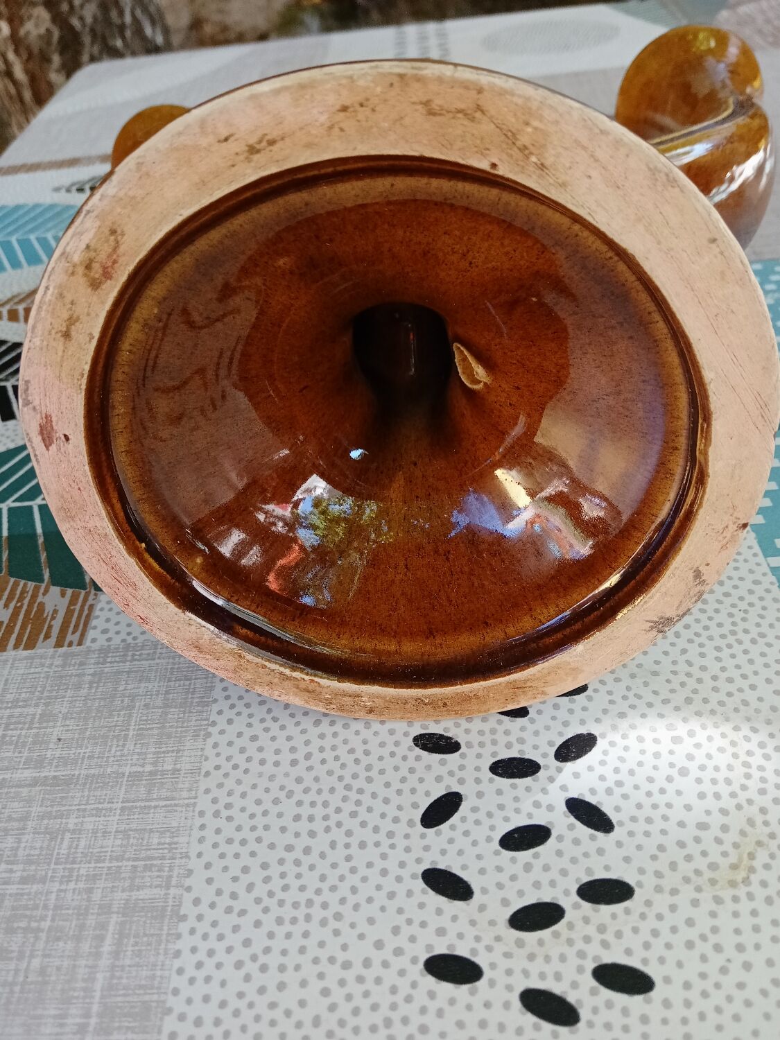 Ceramic candle holder