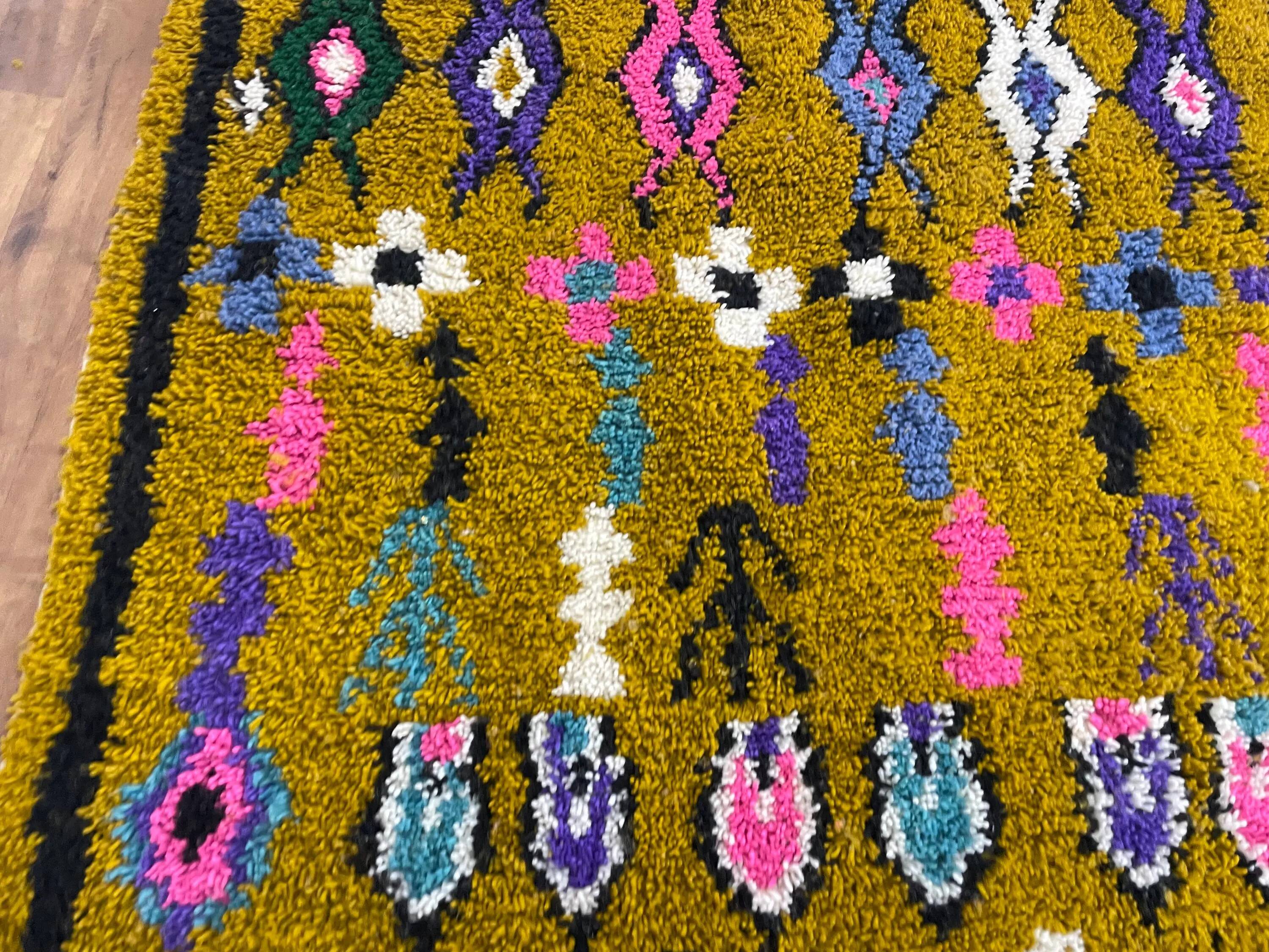 Moroccan rug in natural wool 3x2 m