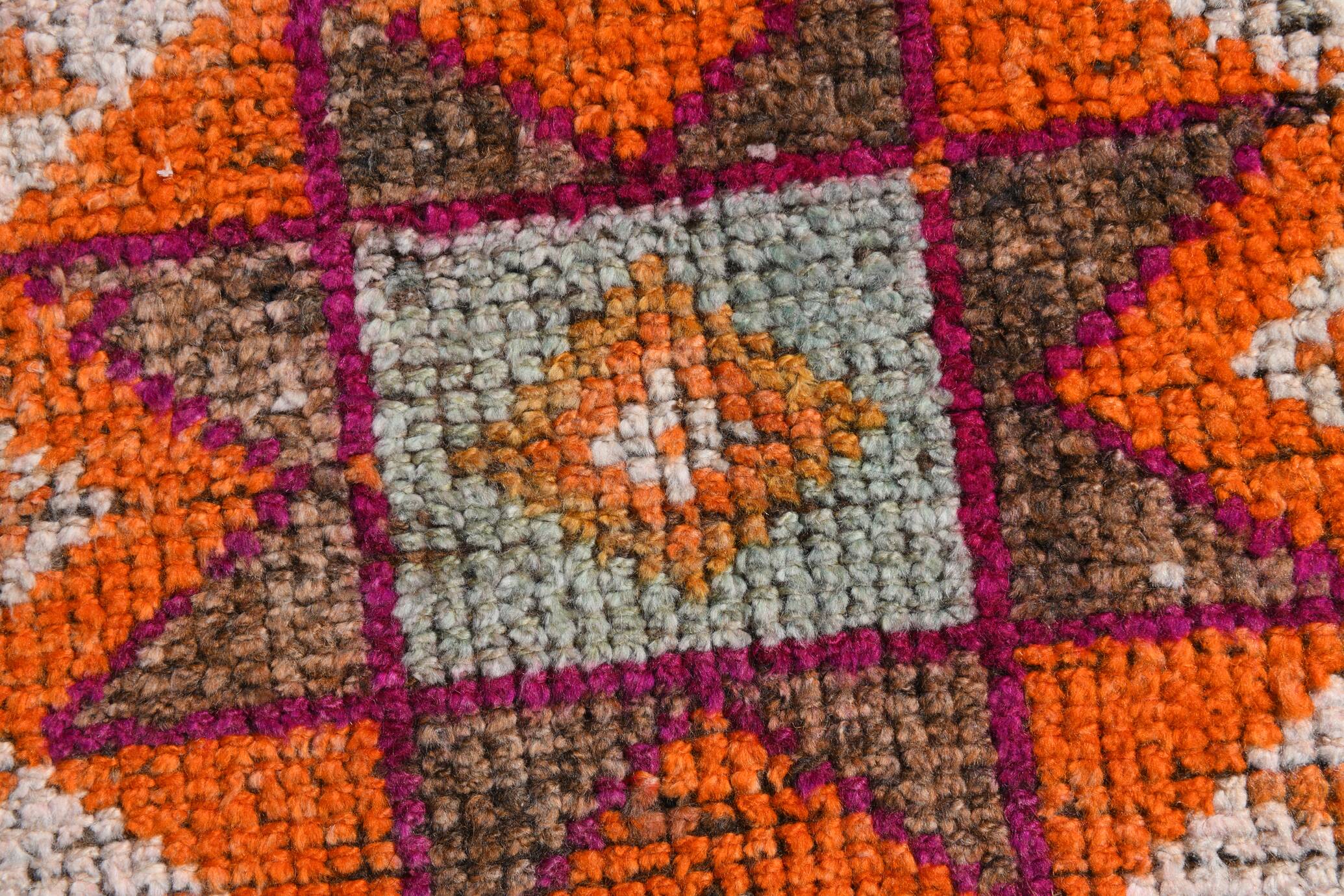 Tapis Couloir Vintage Anatolien Orange Motifs Géométriques, 83x367 Cm